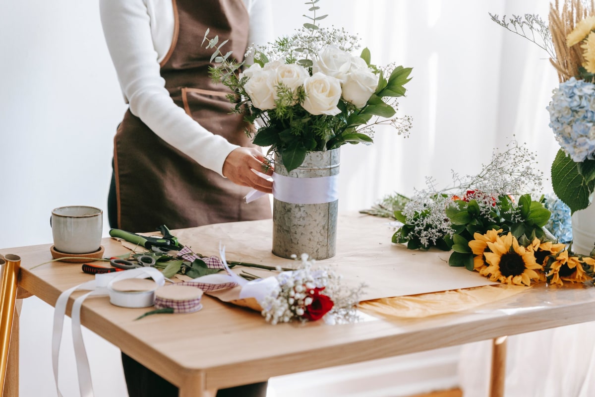 Flower Arrangement Tips & Tricks from Floral Experts